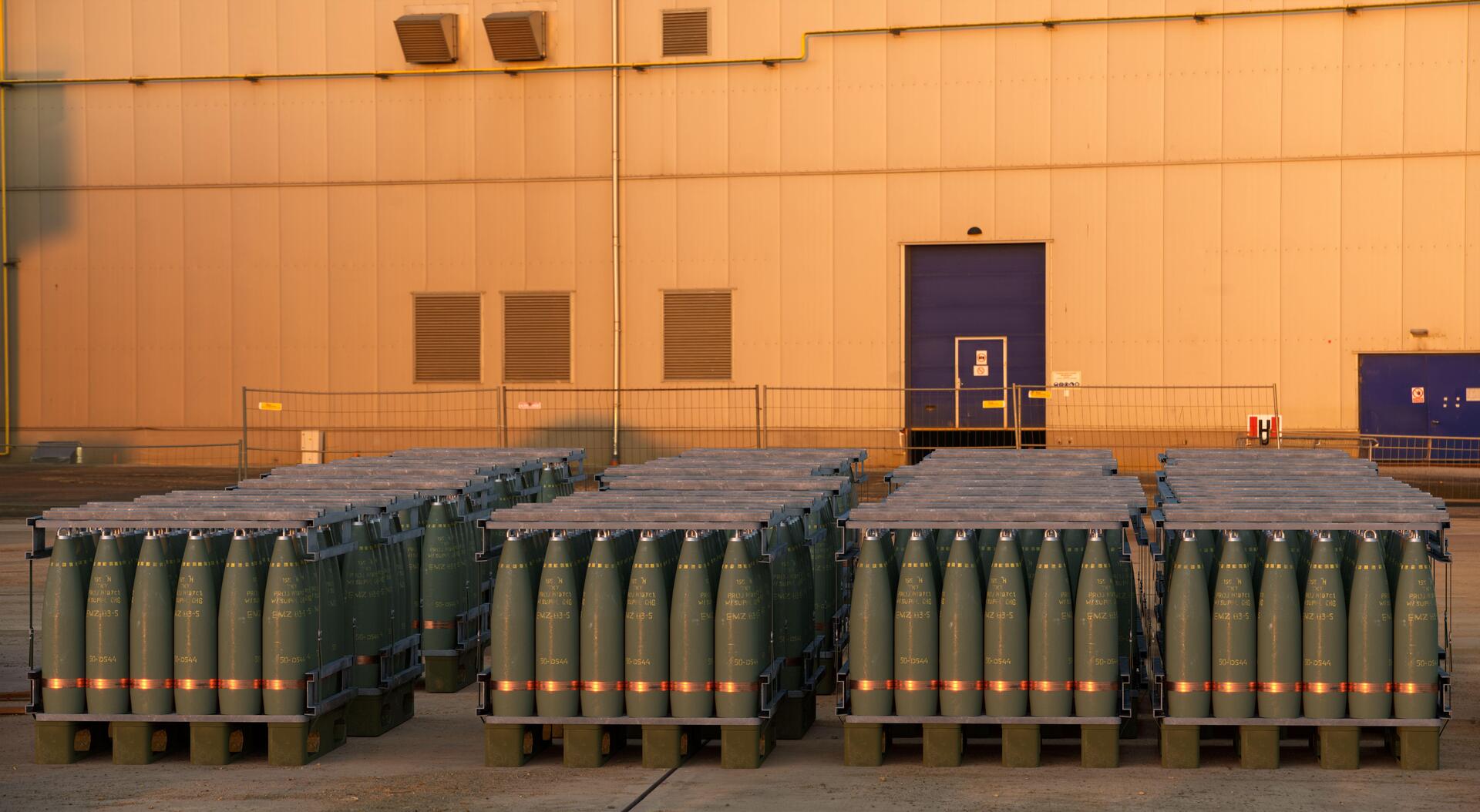 التشيك قد توقف تزويد أوكرانيا بالذخائر