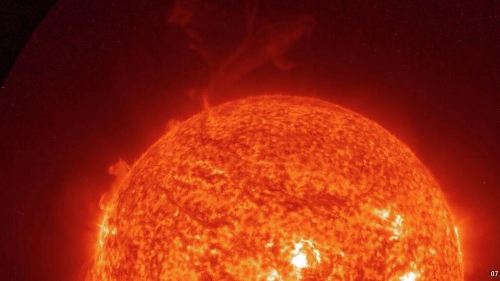 سحابتان من البلازما الشمسية في طريقهما إلى الأرض.. وعواصف مغناطيسية قادمة