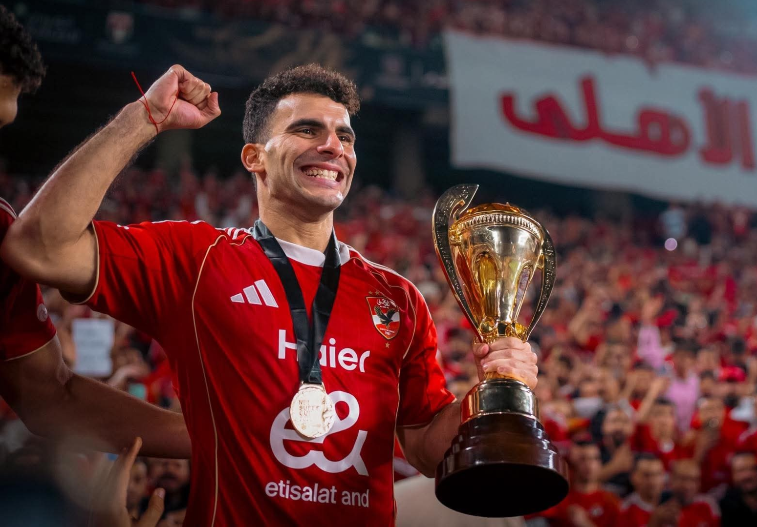 زيزو يفاجئ لاعبي الزمالك بعد الخسارة أمام الأهلي (فيديو)