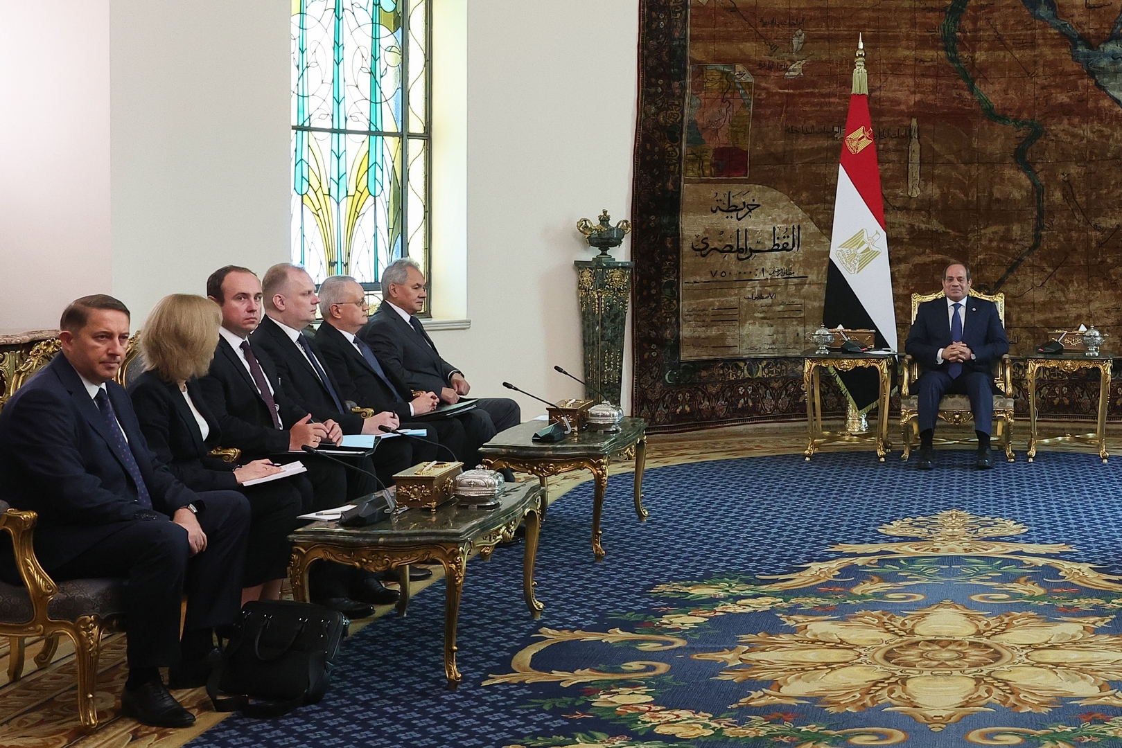 شويغو يثمن موقف السيسي "المتوزان" من الأزمة الأوكرانية