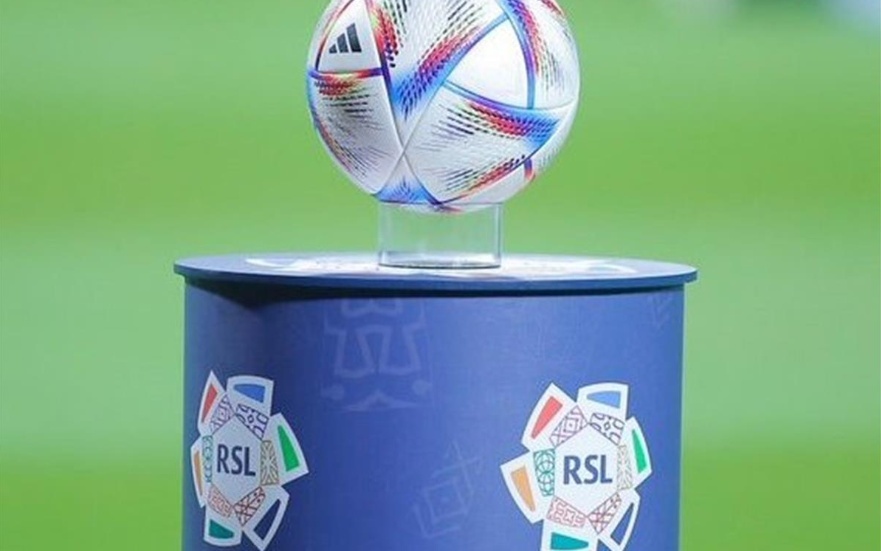 "قضية المواليد".. كرة لهب جديدة تهدد استقرار الدوري السعودي بين الهلال والنصر