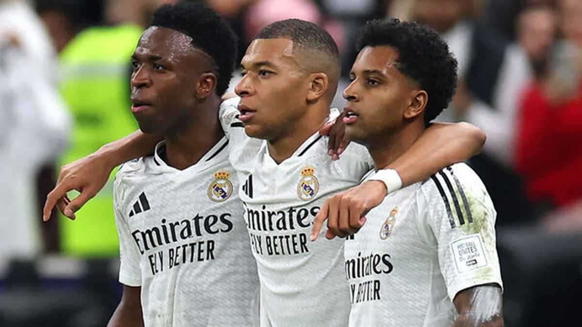 رغم رفضه سابقا.. نجم ريال مدريد يوافق على مغادرة صفوف "الملكي"