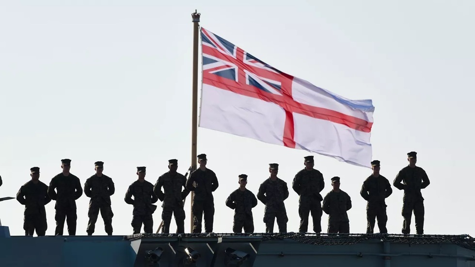 المعركة الأخيرة مع "ديناصور" بحري!