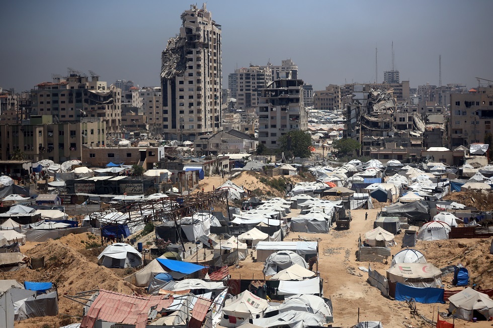 معلومات أمريكية تكشف مناقشات داخل إسرائيل عن استخدام فلسطينيين دروعا بشرية في غزة