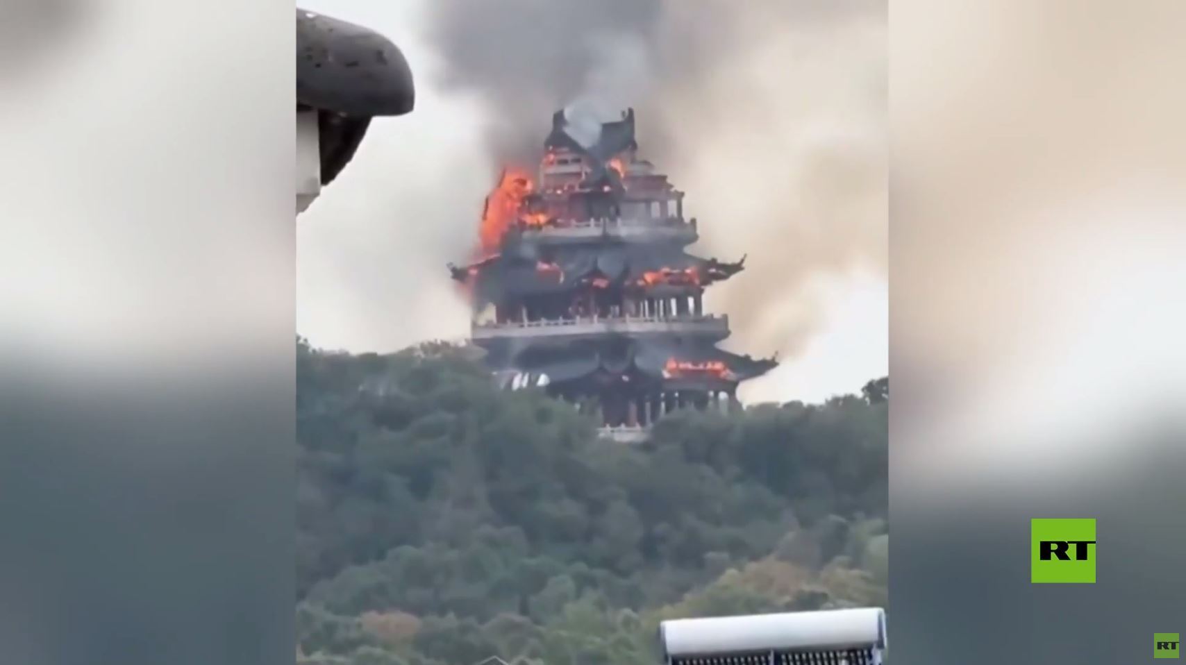الصين.. حريق يلتهم معبدا تاريخيا