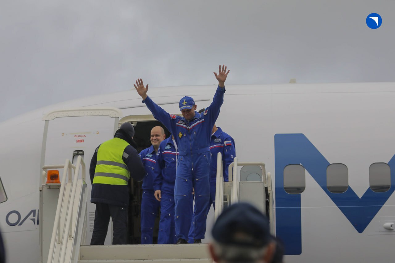 طائرة “إم سي-21” الروسية تنفذ رحلة تجريبية طويلة بنجاح (صور + فيديو) طائرة “إم سي-21” الروسية تنفذ رحلة تجريبية طويلة بنجاح (صور + فيديو)