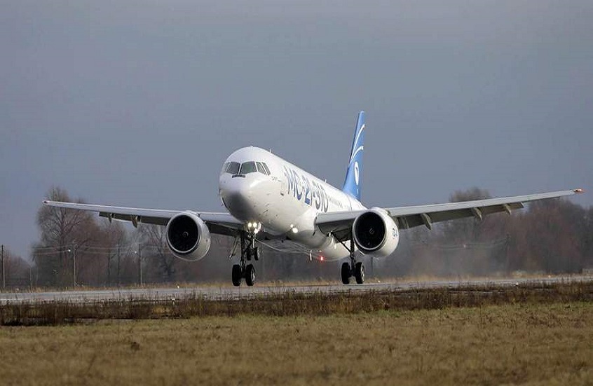 طائرة "إم سي-21" الروسية تنفذ رحلة تجريبية طويلة بنجاح (صور + فيديو)