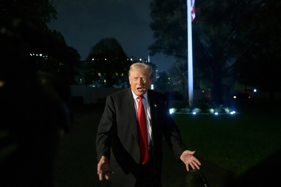 ترامب يستعد لإبرام صفقة عملاقة جديدة مع السعودية