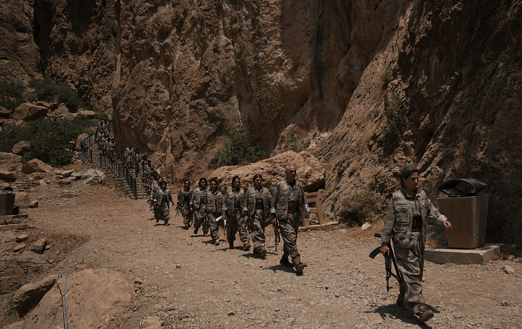 حركة التحرر الكردستانية تعلن انسحاب قواتها من الزاب