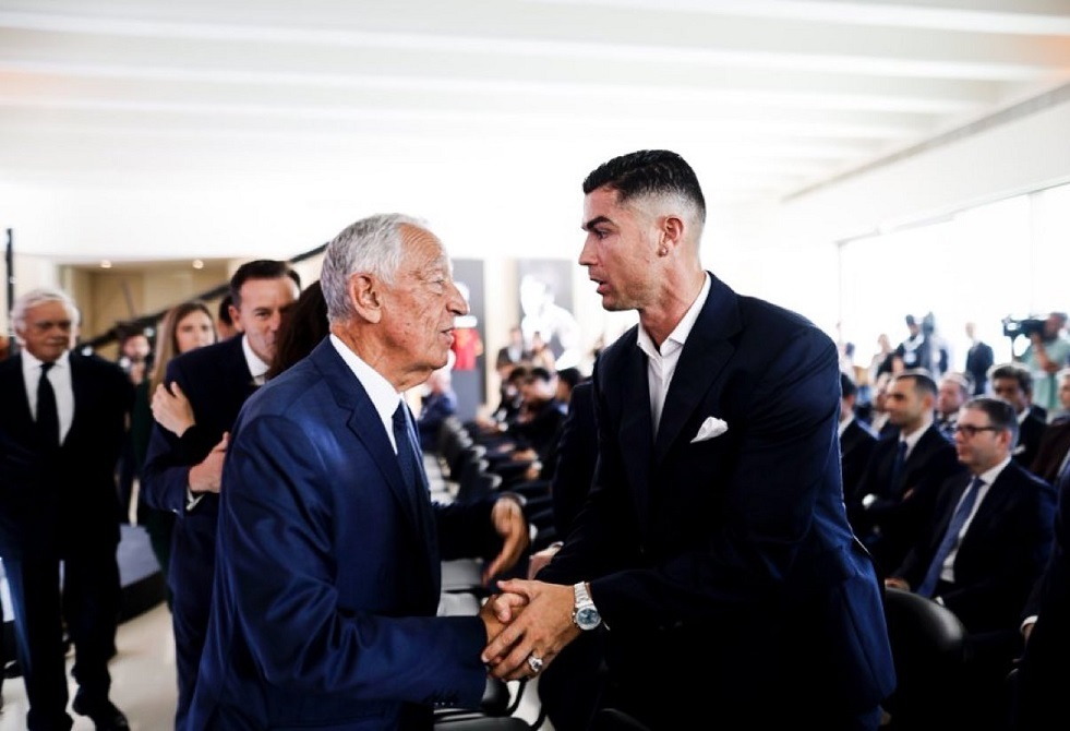 رئيس البرتغال يعلق على طرد كريستيانو رونالدو