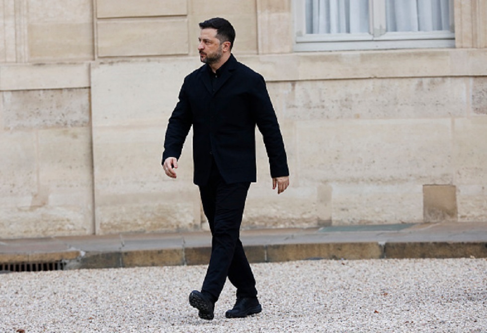 الكشف عن نقاط يرفضها زيلينيسكي في "مبادرة واشنطن" المزعومة للتسوية