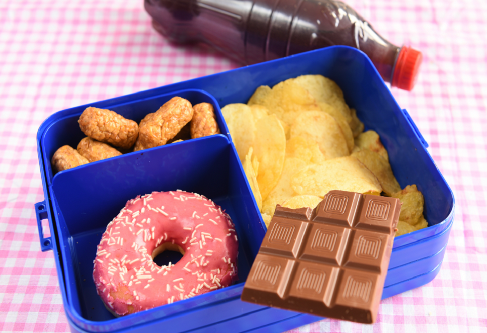 تحذيرات علمية جديدة من انتشار الأطعمة فائقة المعالجة وتأثيرها على صحة البشر