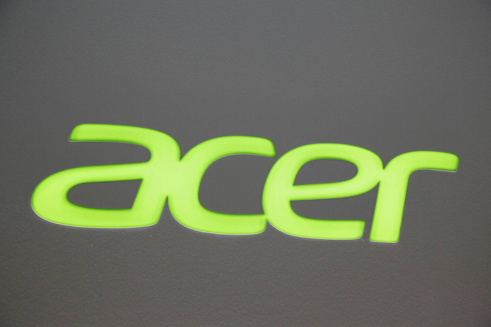 Acer تطرح في روسيا واحدة من أفضل الشاشات للمصممين وهواة الألعاب