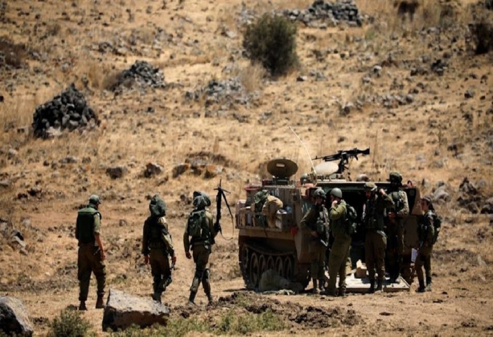 قوة إسرائيلية ترفع علم إسرائيل في ريف القنيطرة جنوب سوريا (فيديو)