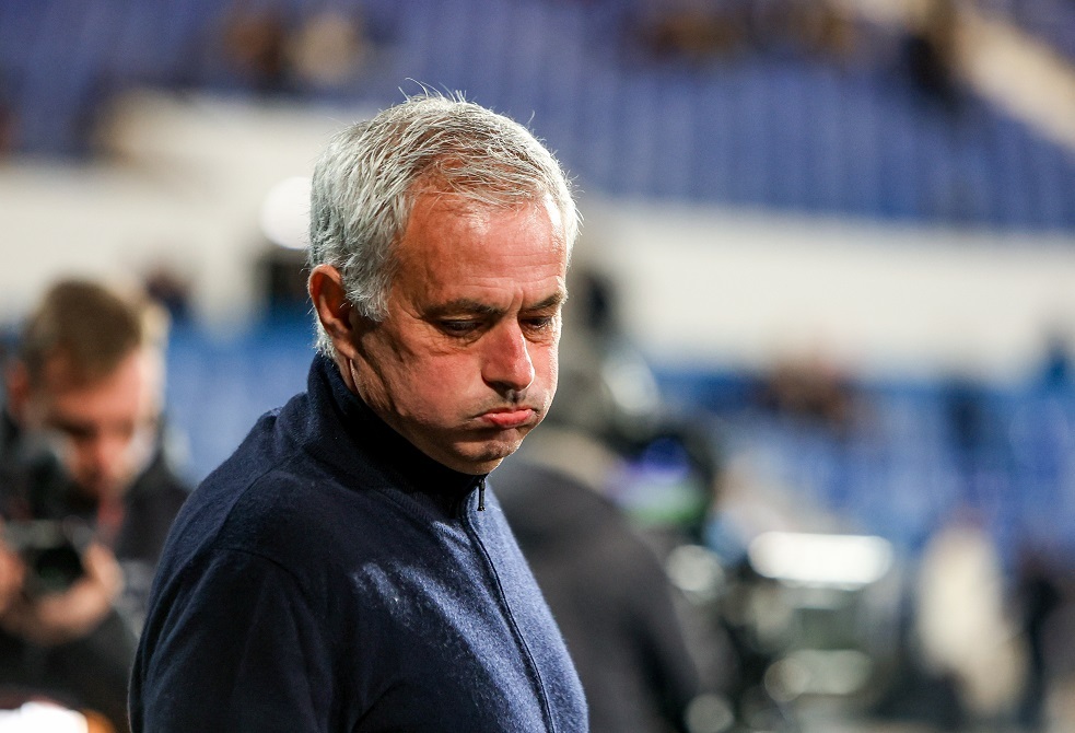 مورينيو "المشاكس" يوجه اتهامات لـ9 لاعبين (فيديو)