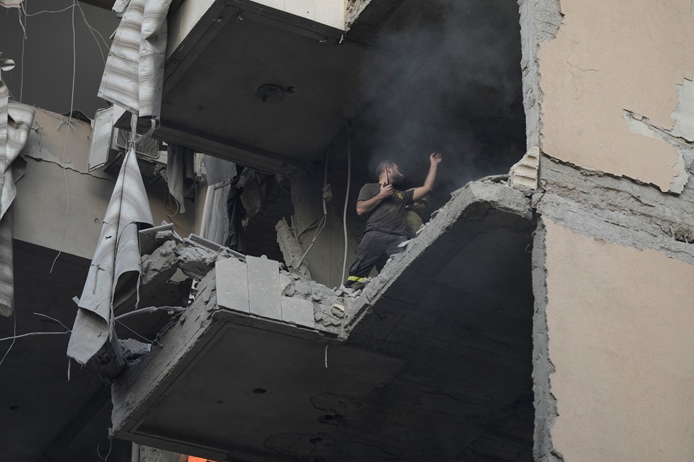 الرجل الثاني في حزب الله.. من هو القيادي "أبو علي الطبطبائي" الذي أعلنت إسرائيل اغتياله؟ (صور)