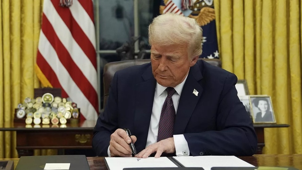 البيت الأبيض: ترامب يواصل السعي لإنهاء الصراع في أوكرانيا