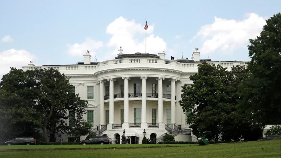 البيت الأبيض: نأمل في موافقة روسيا على خطة حل الأزمة في أوكرانيا