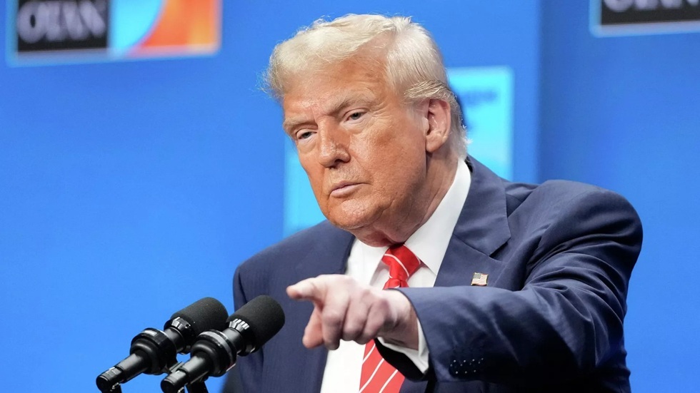 "أكسيوس": ترامب يخطط للتفاوض المباشر مع مادورو رغم تصنيف واشنطن له كرئيس لمنظمة إرهابية