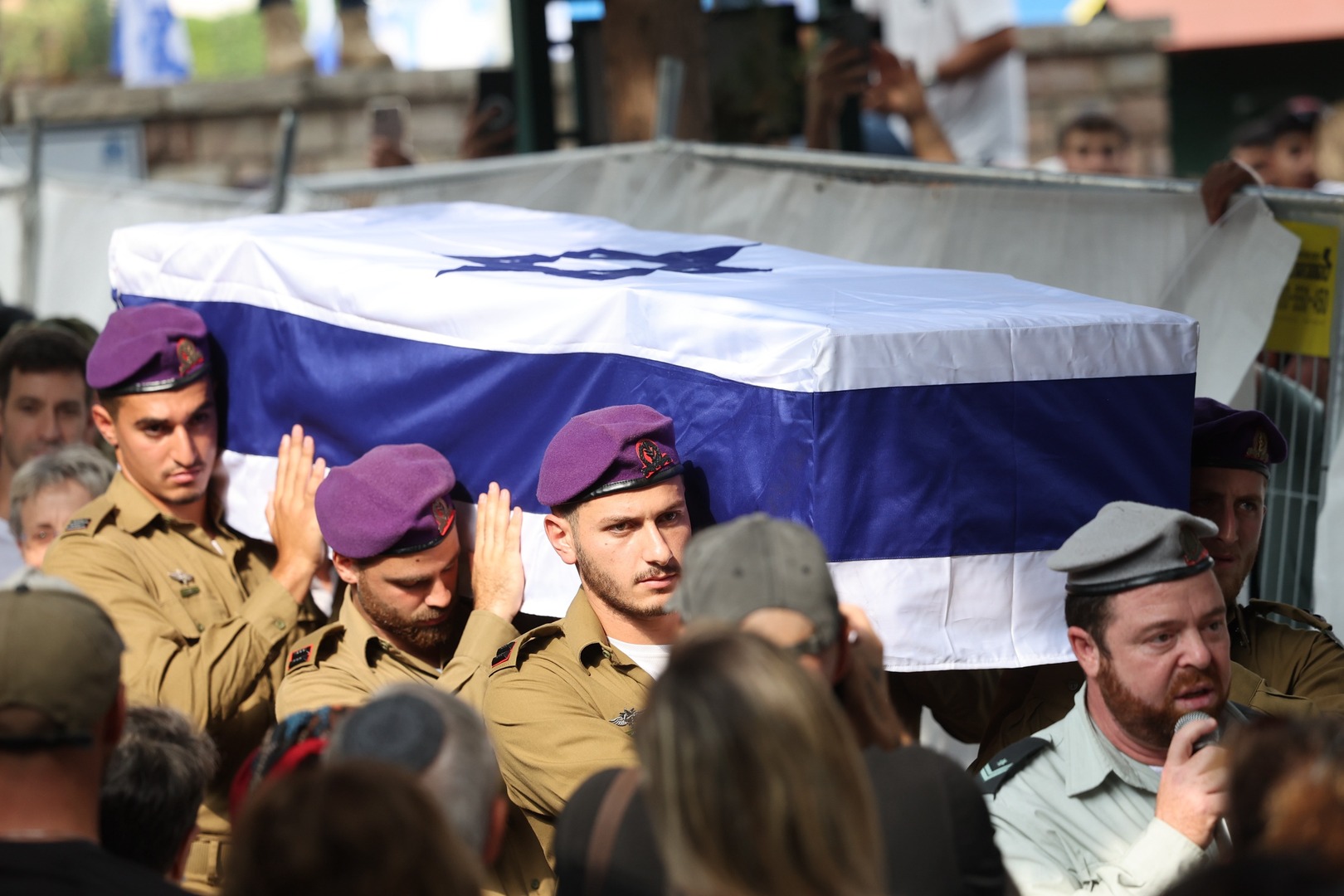 الكاتب ناداف إيال: إسرائيل التي فشلت في هزيمة 7 أكتوبر تعيد إنتاج الفشل وتدفع بجيشها نحو التفكك