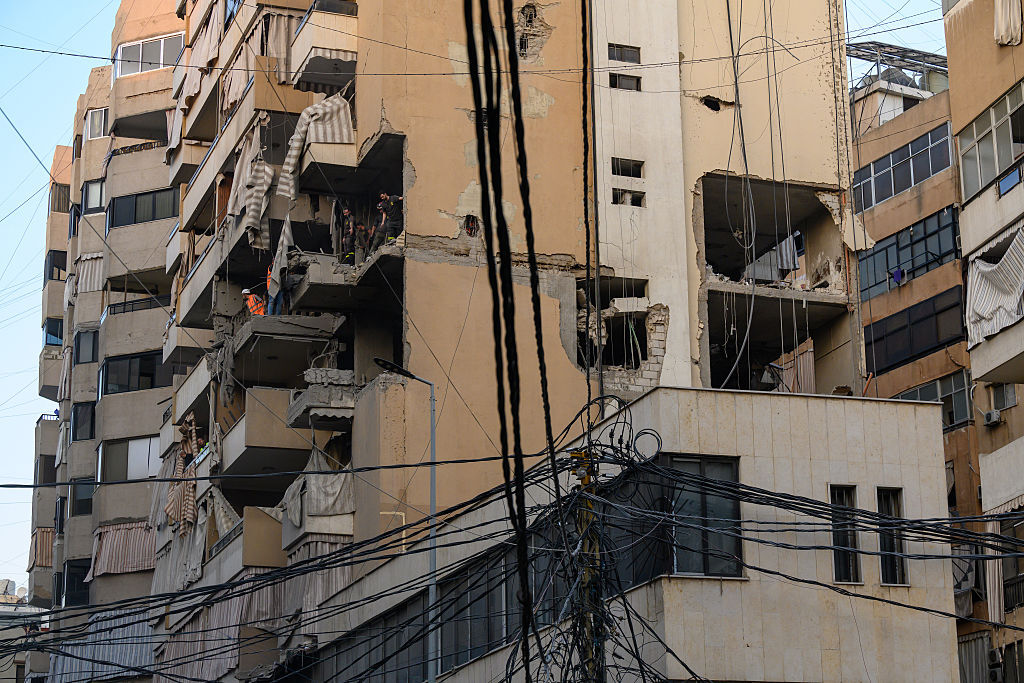 مسؤول لبناني:  استهداف الضاحية محاولة لضرب مبادرة عون وإبقاء الاحتلال الإسرائيلي للحدود