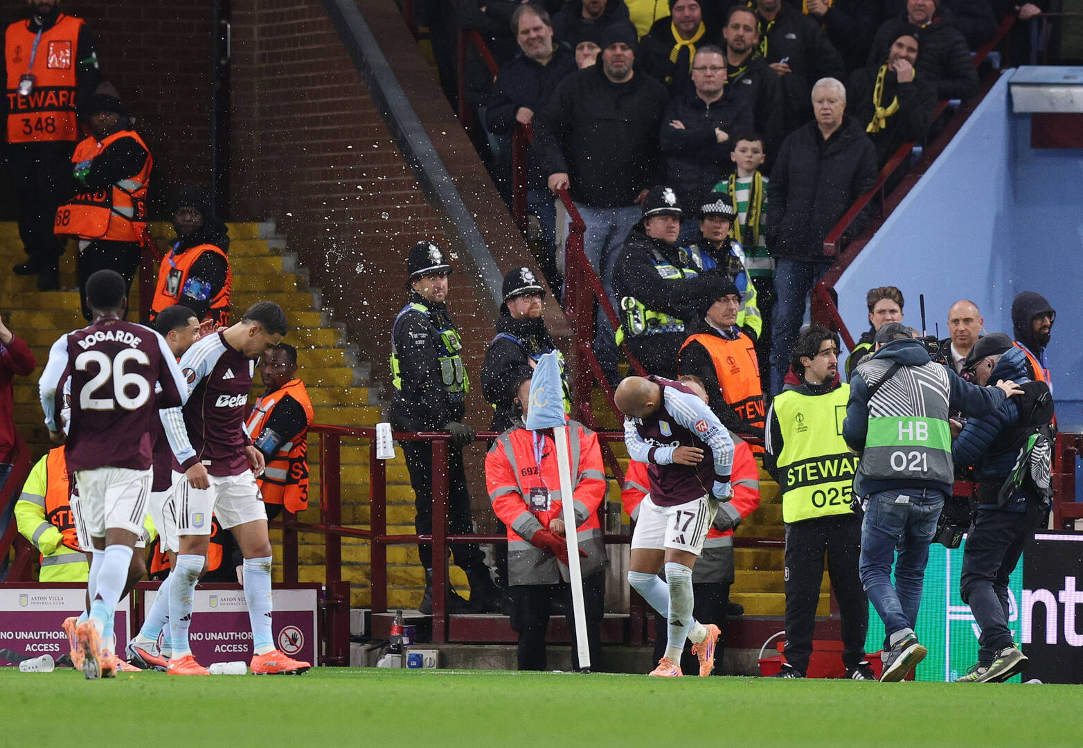 شغب وجرح وإيقاف.. أحداث عنف تفسد تألق مالين في الدوري الأوروبي