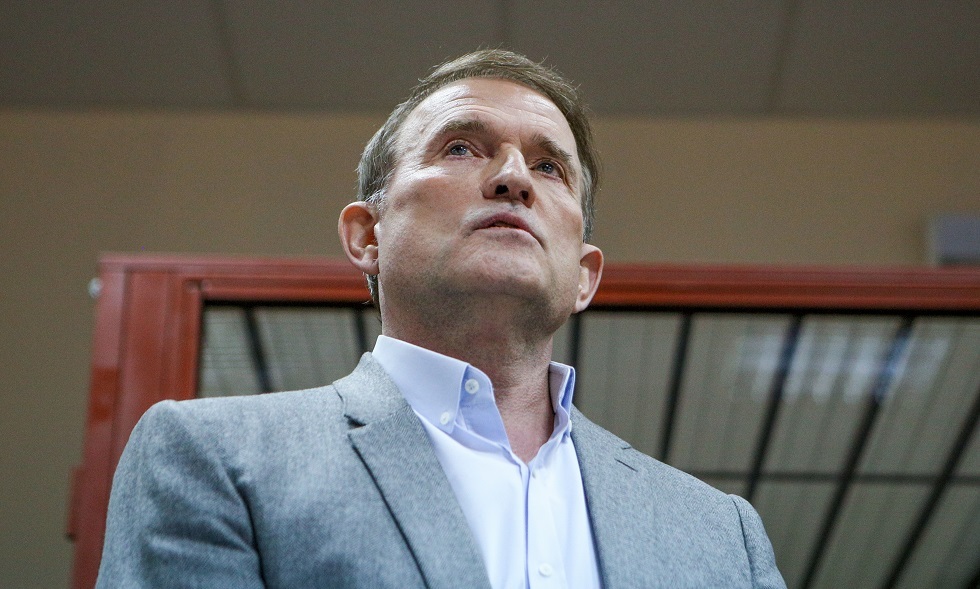 ميدفيدتشوك: التحقيق في فساد الدائرة المقربة من زيلينسكي جاء بطلب أمريكي