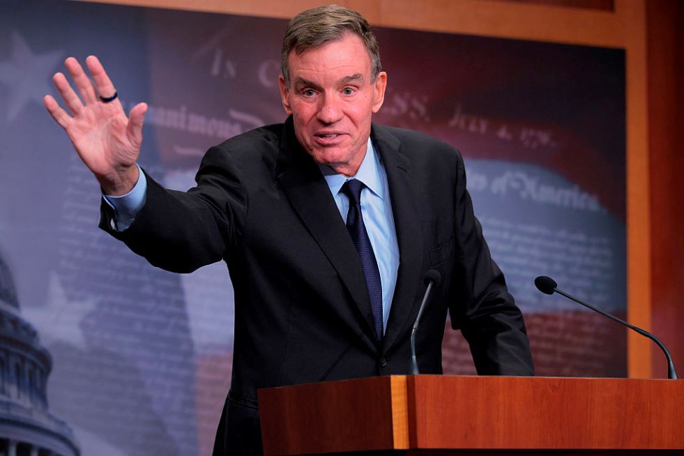 الكونغرس وحده يملك الصلاحية الدستورية لإعلان الحرب