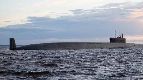 الدفاع الروسية: تم إنزال الغواصة الذرية خاباروفسك إلى الماء وستخضع لسلسلة اختبارات