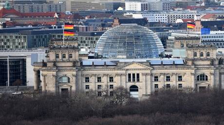 ألمانيا تفرض حظرا على الطيران فوق مواقع تخزين النفايات النووية