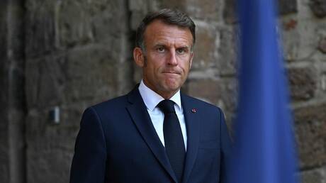  سيناتور روسي: ماكرون يدفن فرنسا ويدفع نحو الديكتاتورية الرقمية