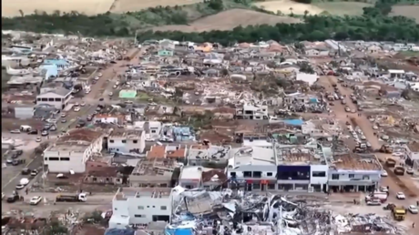 شاهد ما خلفه الإعصار في جنوب البرازيل