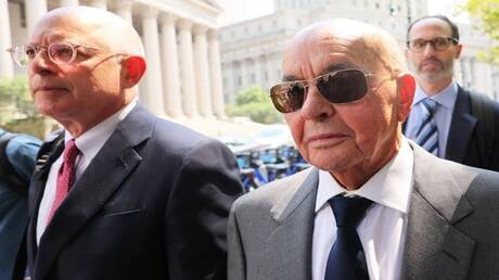 ترامب يصدر عفوا عن ملياردير بريطاني رغم ارتكابه خطأ فادحا