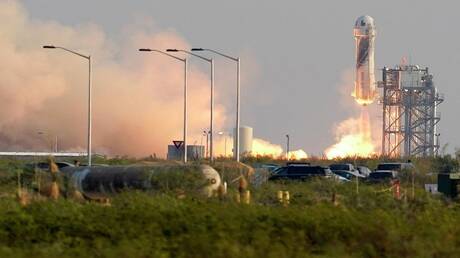 بلو أوريجن تدفع بقمرين نحو المريخ وتنجح في أول هبوط آمن لصاروخها "نيو غلين" (فيديو)