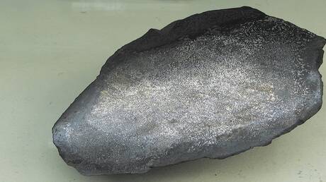 معدن نادر يمهد لتقنيات هيدروجين وبطاريات جديدة