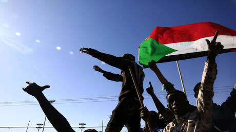 مفوضية حقوق الإنسان تدعو لمحاسبة من يؤجج ويستفيد من الحرب بالسودان