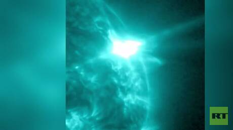 انفجار كبير آخر على سطح الشمس