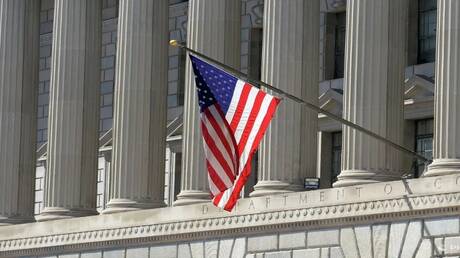 "سيمافور": الإغلاق الحكومي تسبب بضرر فادح للاقتصاد الأمريكي