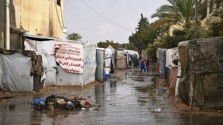 نعمة السماء تتحول إلى نقمة لأهالي غزة