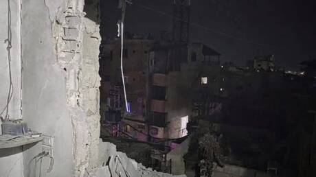 أنباء عن اعتقال الأمن السوري خلية تابعة لحزب الله بتهمة استهداف حي في دمشق بالصواريخ