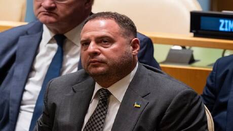 على وقع فضيحة الفساد.. يرماك يغادر كييف إلى لندن لاجتماع عاجل مع زالوجني 