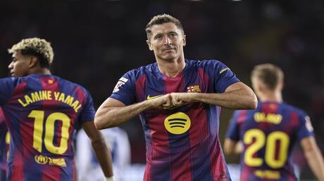 صدمة في الكامب نو: إدارة برشلونة تطلب من ليفاندوفسكي كبح أهدافه!