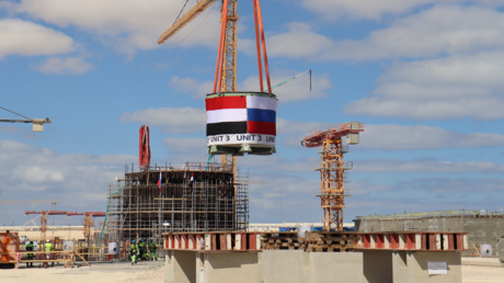 وزير مصري يعلن عن اتفاق نووي جديد مع روسيا.. تعرف عليه