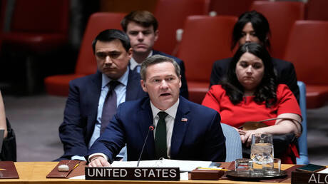 المندوب الأمريكي: الصراع في أوكرانيا يجب ألا ينتهي عسكريا