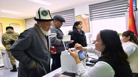 قرغيزستان تشهد انتخابات تشريعية مبكرة بنظام انتخابي جديد