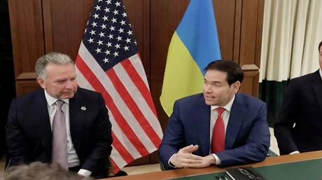 مفاوضات فلوريدا الأمريكية-الأوكرانية تتناول جدول الانتخابات وتبادل الأراضي