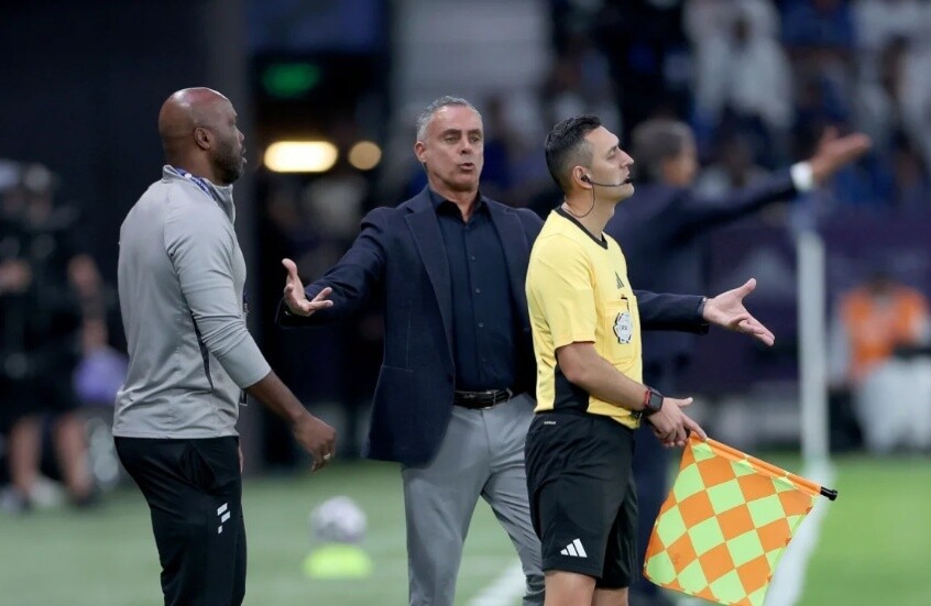 هل خذل الحكام السعوديون الدوري؟.. غوميز يفتح النار على التحكيم في دوري روشن