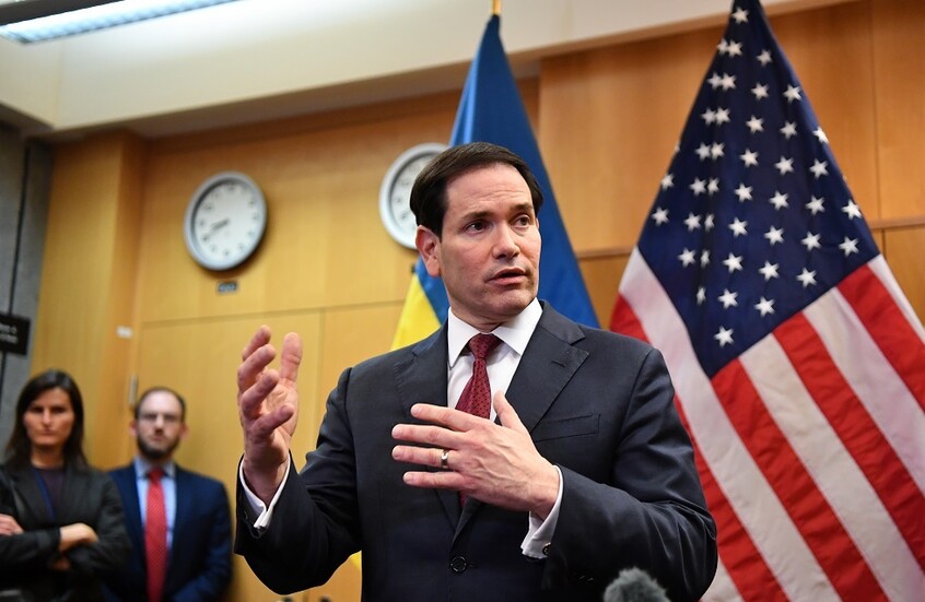 "أكسيوس": المفاوضات بين الولايات المتحدة وأوكرانيا تركزت على قضية الأراضي