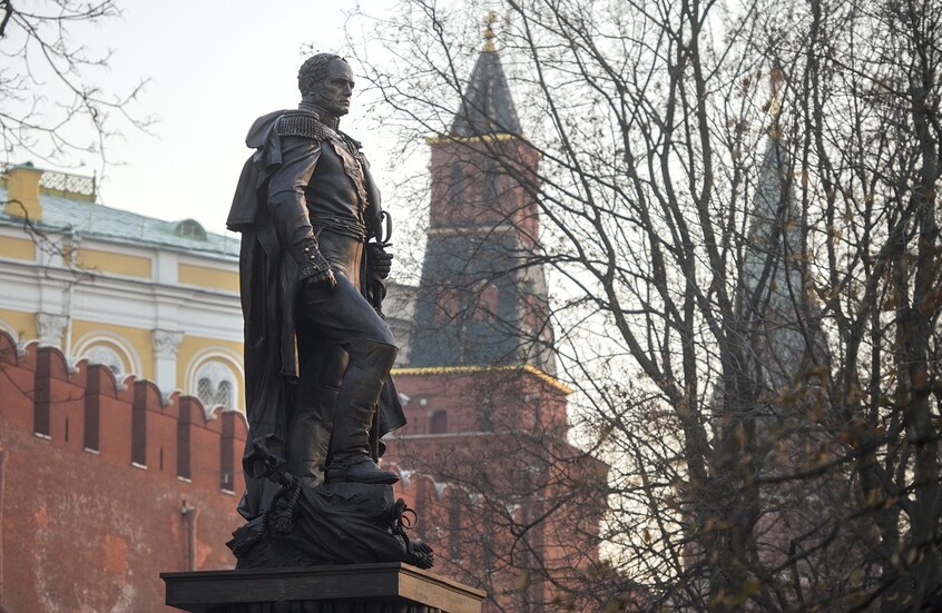 مساعد الرئيس الروسي: روسيا داست "الجيش العظيم" الأوروبي