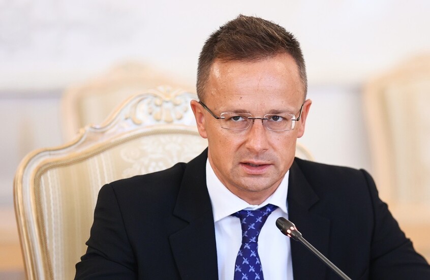 سيارتو يؤكد استعداد أوروبا لدخول حرب مع روسيا ويحذرها من دمار تام يطال القارة العجوز بأكملها